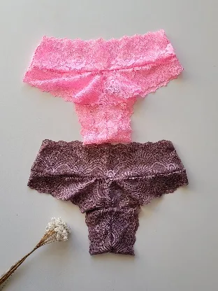 KIT CALCINHA INTEIRA DE RENDA COM DUAS PEÇAS