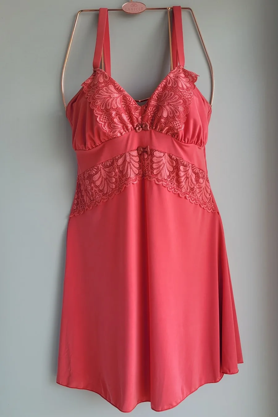 CAMISOLA LIGANETE E RENDA BOJO DUPLO E DETALHE NO CÓS
