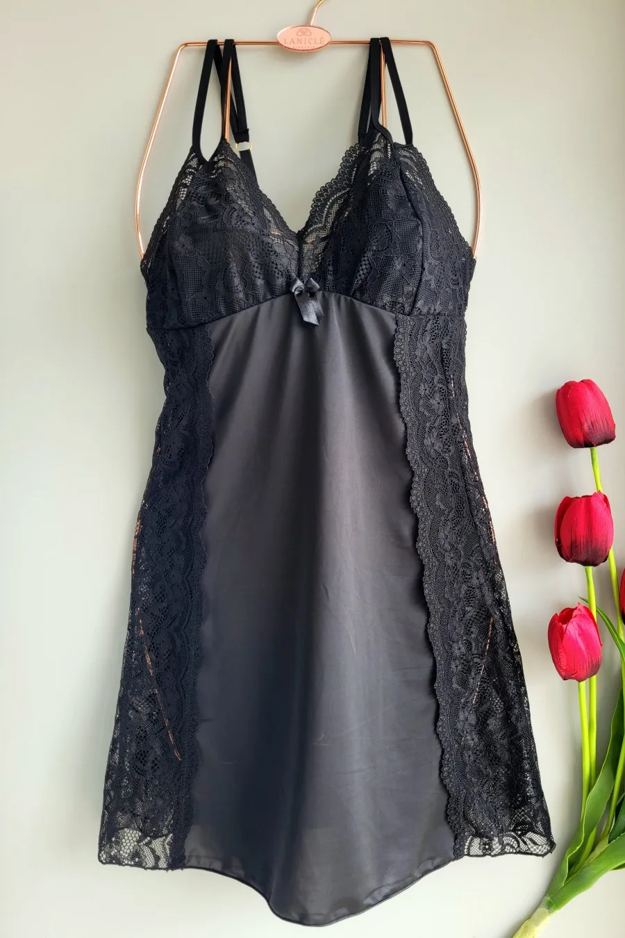 CAMISOLA EM LIGANETE E RENDA COM ALÇA DUPLA