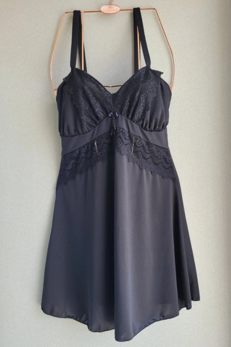 CAMISOLA LIGANETE E RENDA BOJO DUPLO E DETALHE NO CÓS