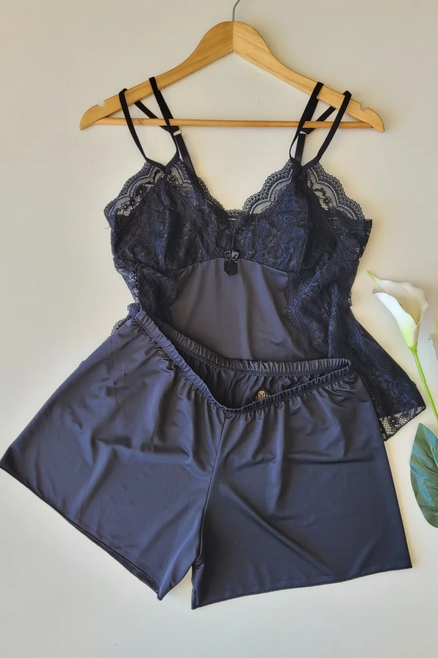 PIJAMA EM LIGANETE E RENDA COM ALÇA DUPLA